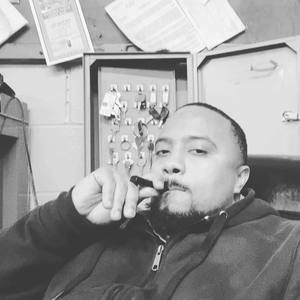 Meet your Posher, Adrian